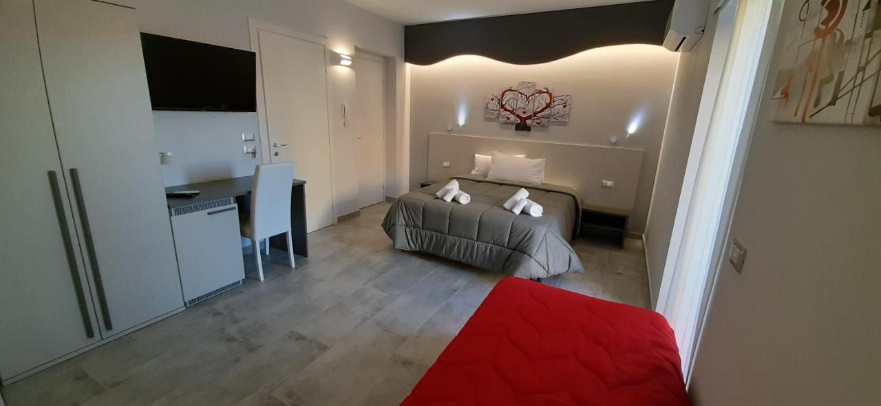 Donjon Suite Centro Storico 卡斯特布奥诺 外观 照片