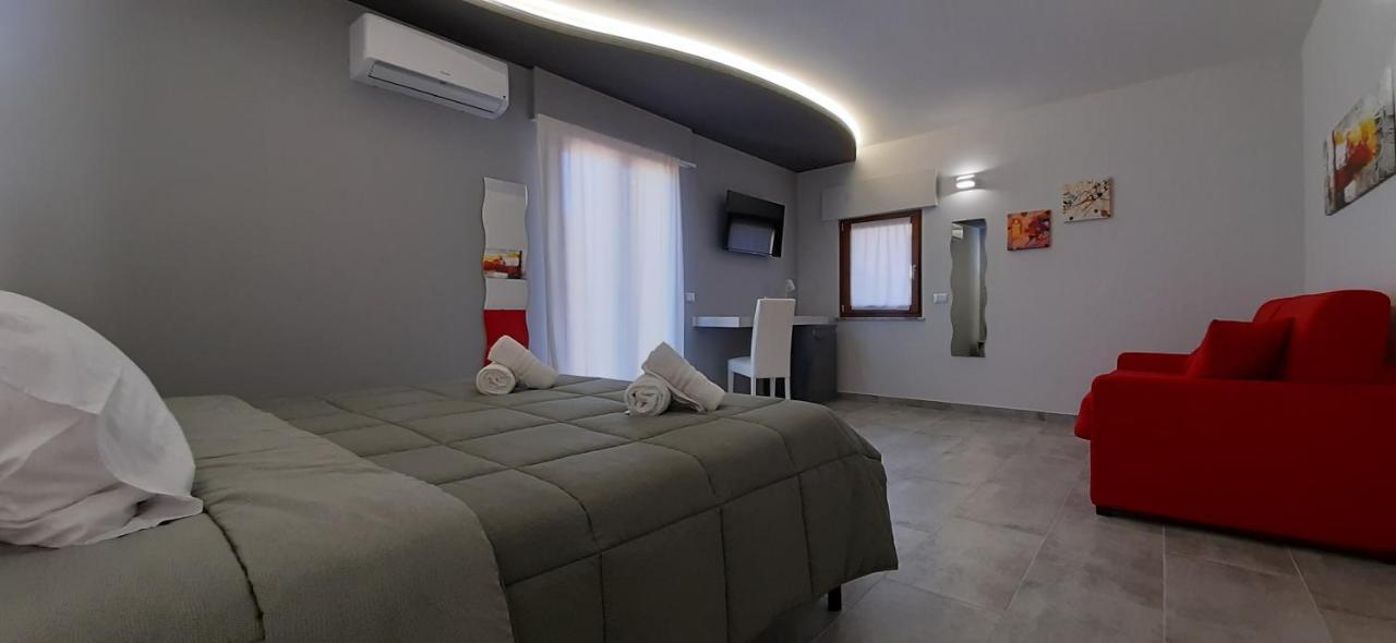 Donjon Suite Centro Storico 卡斯特布奥诺 外观 照片